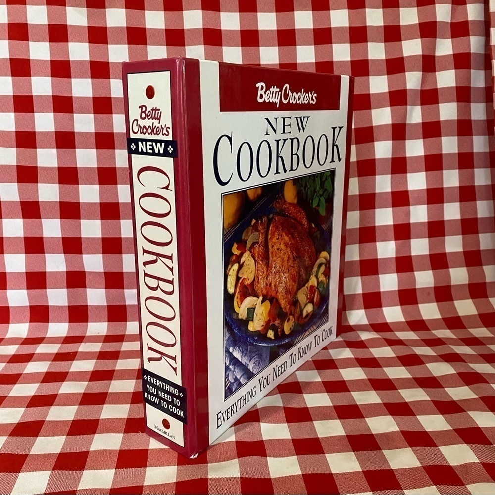Betty Crocker’s New Cookbook 1996 Binder Style - Picture 2 of 11